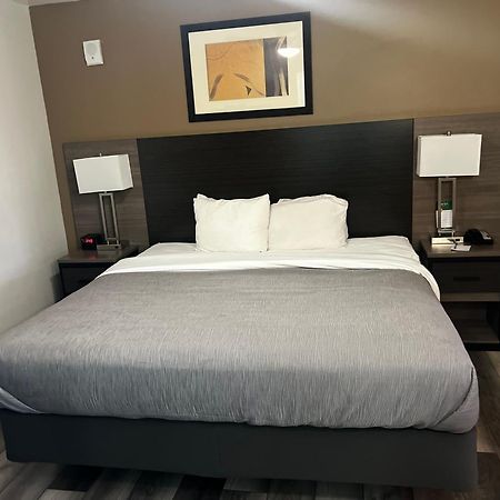Quality Inn & Suites Goodyear - Phoenix West Exterior foto