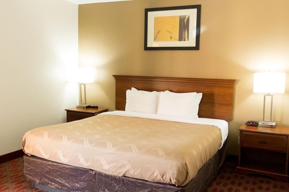 Quality Inn & Suites Goodyear - Phoenix West Exterior foto